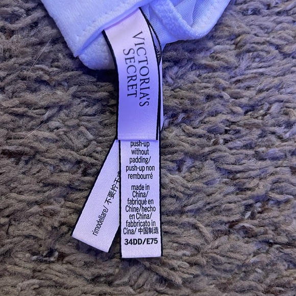 Victoria’s Secret bra / perfect condition / size 34DD/ color White / underwire - Picture 4 of 5